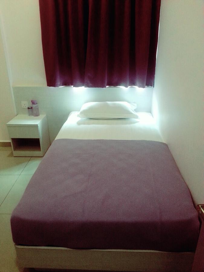 Lavender Riverside Hotel Malacca Екстериор снимка