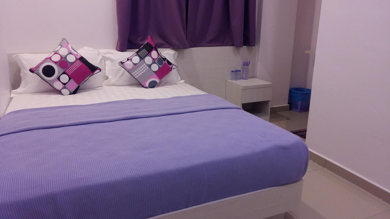 Lavender Riverside Hotel Malacca Екстериор снимка