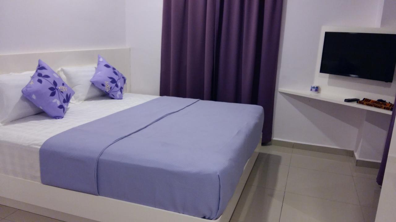 Lavender Riverside Hotel Malacca Екстериор снимка