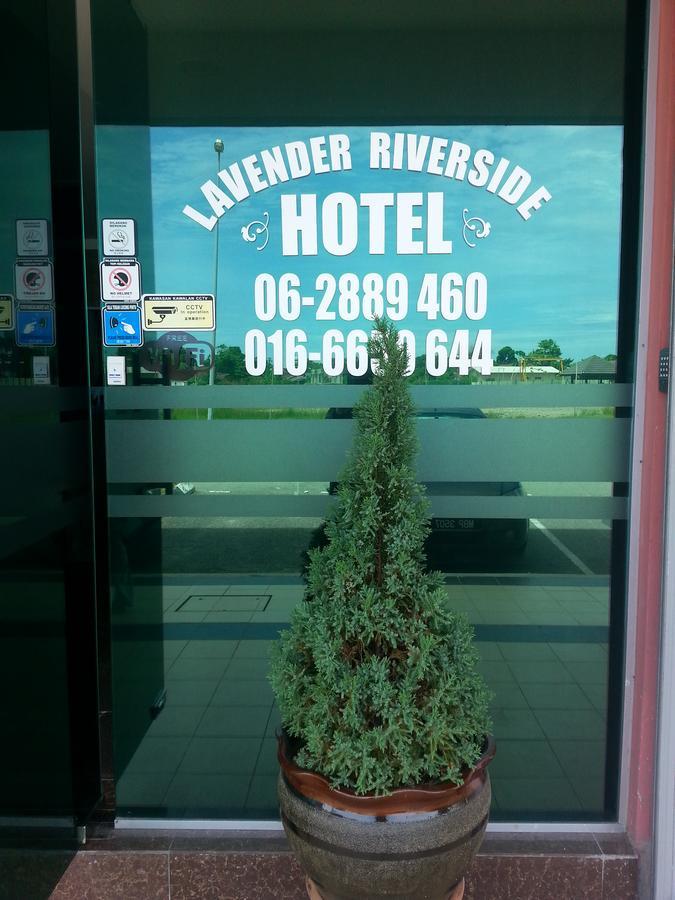 Lavender Riverside Hotel Malacca Екстериор снимка