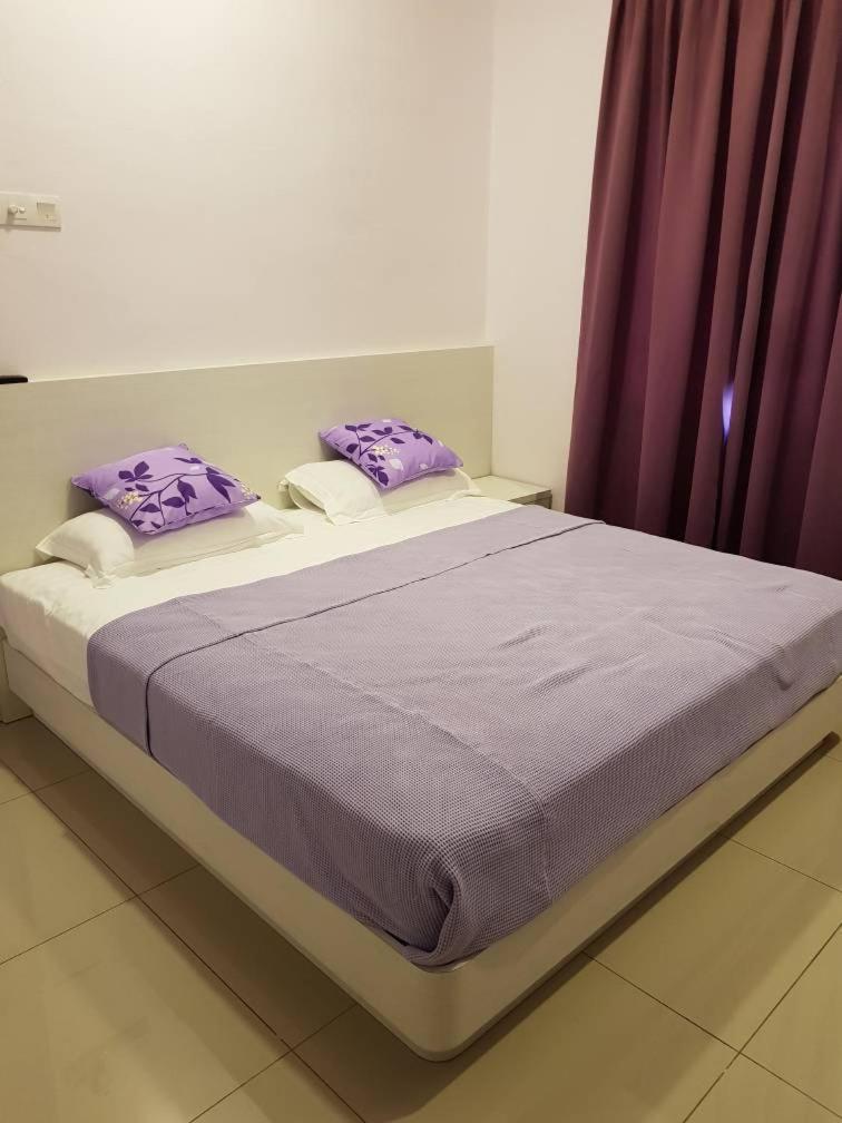 Lavender Riverside Hotel Malacca Екстериор снимка